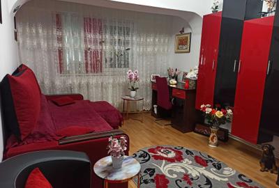 Garsonieră decomandată în Central - 8