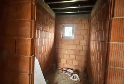 Casă cu Teren 450 Mp în Satu Nou de Jos - 6