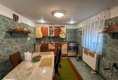 Casă cu 4 camere în Piatra - 16