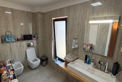 Casă cu 6 camere cu Teren 275 Mp în Berceni - 11