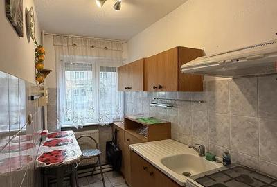Apartament cu 2 camere nedecomandat în Iosia