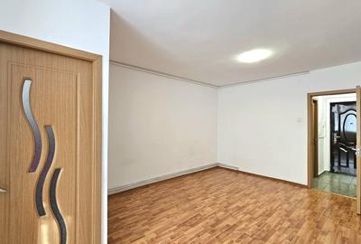 Garsoniera Etaj 1 - 500 M Lacul Noua - 3