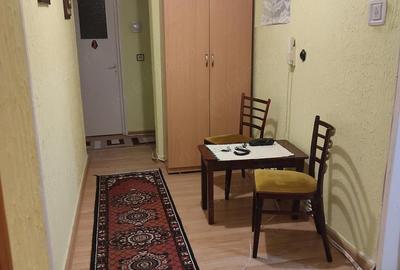 Apartament cu 3 camere decomandat în Central - 2