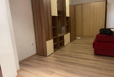 Garsonieră semidecomandată în Uzina 2 - 1