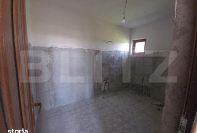 Casă cu 5 camere cu Teren 1204 Mp în Comișani - 12