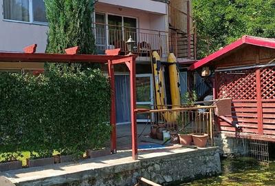 Casă cu Teren 300 Mp în Central - 1
