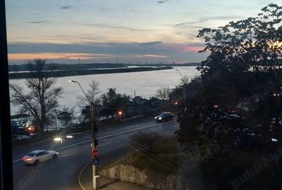 Ofer spre inchiriere apartament 3 camere - 1