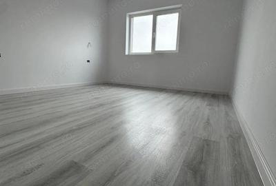 Casă cu 5 camere cu Teren 305 Mp în Remetea Mare - 7