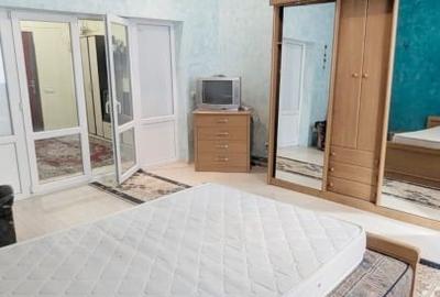 Metrou Universitate Izvor, 3 camere 70 mp in bloc Centrala Proprie, AC - 3