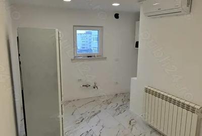 Apartament cu 3 camere decomandat în Central - 1