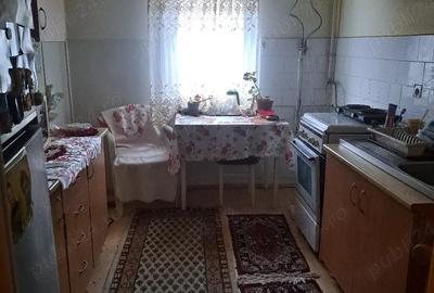 Apartament cu 2 camere semidecomandat în Micro 16 - 3