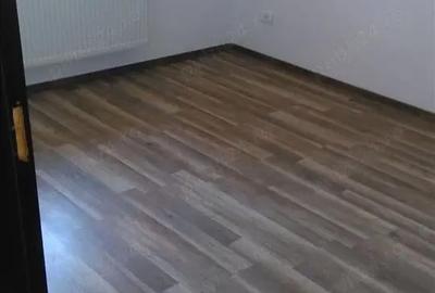 Casă cu 4 camere cu Teren 300 Mp în Central - 2