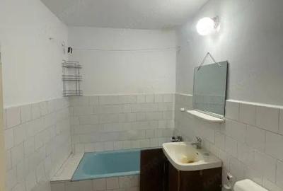 Apartament cu 2 camere decomandat în Republicii - 8