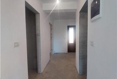 Casă individuală cu 4 camere cu Canalizare în Fântânele - 6