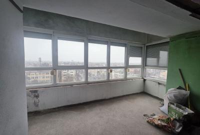Apartament cu 3 camere semidecomandat în Central - 1