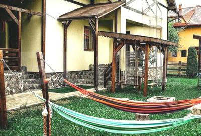 Casă cu 3 camere cu Teren 435 Mp în Bran - 2