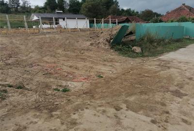 Spațiu comercial, în Bucium