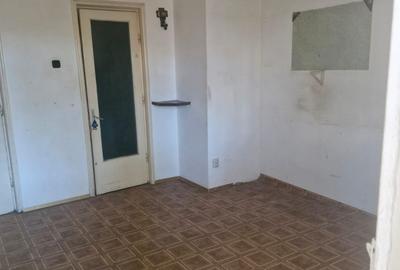 Apartament cu potențial investițional în zona istorică a Constanței Apartament cu potențial investițional în zona istorică a Constanței - 5