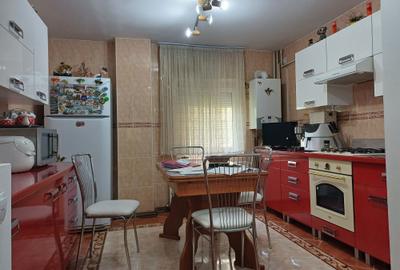 Apartament cu 4 camere decomandat în Est - 7