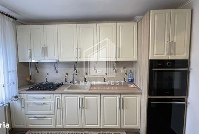 Apartament cu 3 camere decomandat în Micro 16 - 16