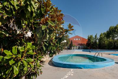 Spațiu comercial, de 2,500 mp, în Central - 11