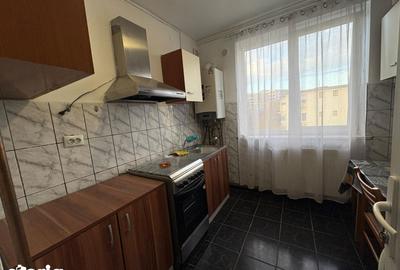 Apartament cu 2 camere semidecomandat, mobilat în Titulescu - 5