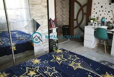 Royal Imobiliare - Vanzare apartament 2 camere zona Democratiei - 3