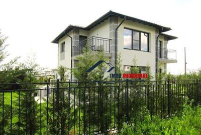 Calitate si Confort! Vila P E in Targoviste Periferie. - 1