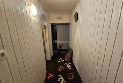 Apartament cu 2 camere decomandat, mobilat în Micro III - 2