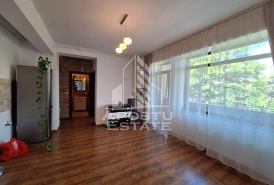 Apartament cu 3 camere nedecomandat, mobilat în Aurel Vlaicu - 2