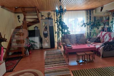 Apartament cu 3 camere decomandat, mobilat în Codlea - 12