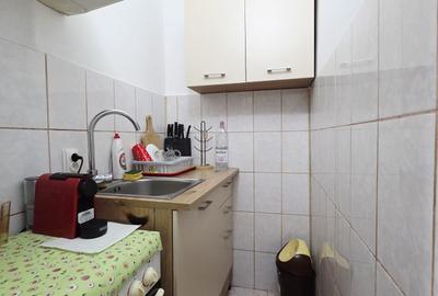 Garsoniera cu imbunatatiri mobilata si utilata Tiglina 1 - 5