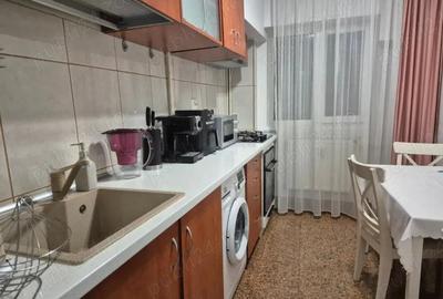Apartament cu 2 camere semidecomandat în Iancului