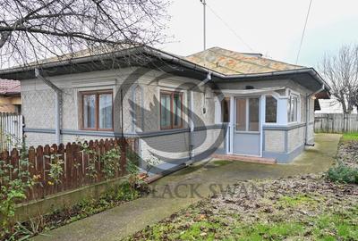 Casă cu 5 camere cu Teren 970 Mp în Puchenii Mari