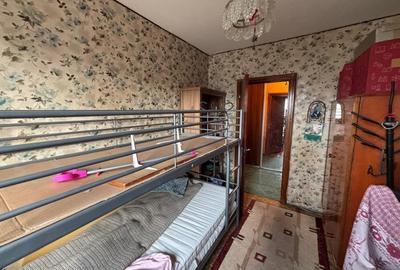 Apartament cu 3 camere semidecomandat în Gorjului - 4