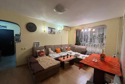 Apartament de vanzare 3 camere, strada Aluminei, Oradea. - 2