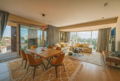 Arhitectura cu rafinamnet parizian , la cativa pasi de Piata Romana - 2