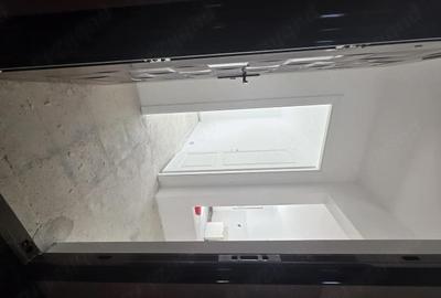 Apartament cu 3 camere semidecomandat în Central - 3