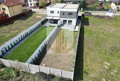 Duplex cu 5 camere cu Canalizare în Dumbrăvița - 2