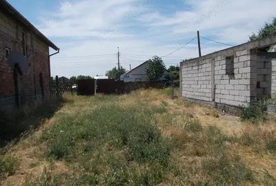 Casa neterminata langa Timisoara, Sacalaz, central, asfalt, utilitati, 1015 mp, FS=15,38mp. Com=0% - 1