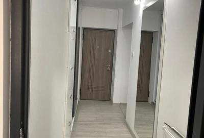 Apartament modern (+garaj) - 3 camere decomandate, etaj 6 8 - Bulevardul Republicii [Targu-Jiu] - 1