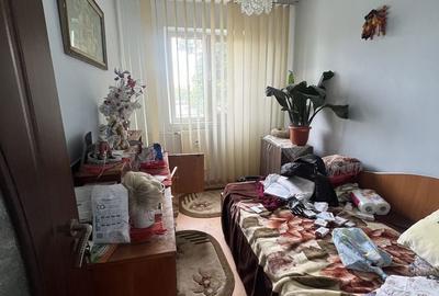 Apartament cu 3 camere semidecomandat în Calea București - 3