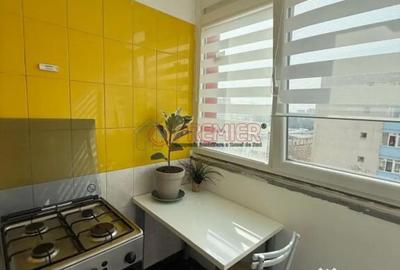 Apartament cu 3 camere semidecomandat în Apărătorii Patriei - 3