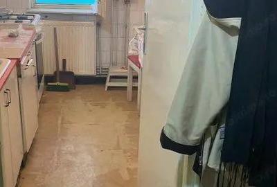 Ap 2 cam decomandat Torontalului centrala termica - 1