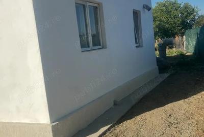 Casa spa?ioasa din caramida, pozi?ie excelenta, Stalpu direct de la proprietar