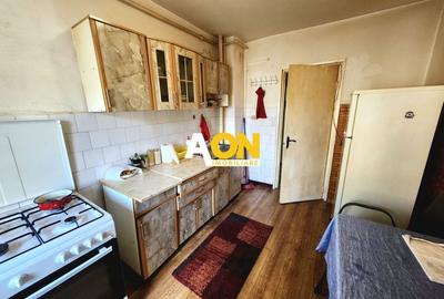 De vanzare apartament 3 camere, etaj 1, Cetate - 6