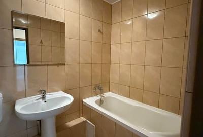 Garsoniera Unirii - Goga, stradal, mobilata si utilata modern, renovata, libera Garsoniera Unirii - Goga, stradal, mobilata si utilata modern, renovata, libera - 6