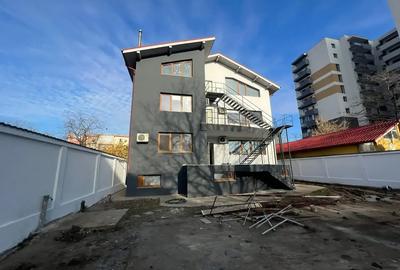 Vila 11 Camere De Inchiriat Militari Metrou-Pacii Curte 600 mp - 2