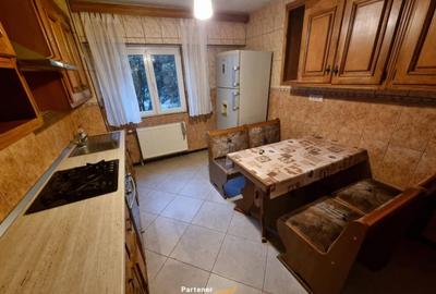 Apartament cu 4 camere decomandat, mobilat în Nicolina - 11