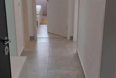 Apartament cu 2 camere decomandat, mobilat în Tractorul - 7